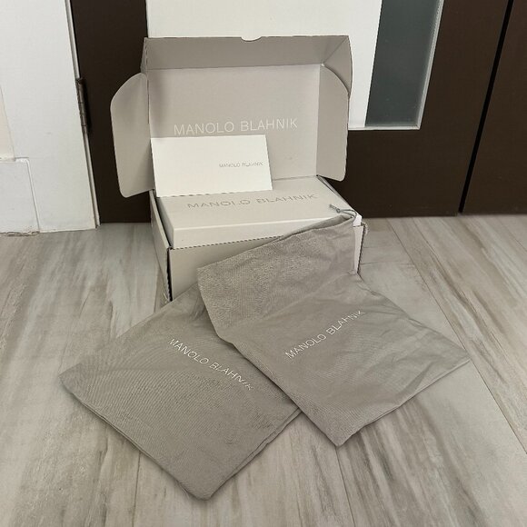 Manolo Blahnik Hangisi Women's Shoes Heels Brand New - Picture 14 of 14